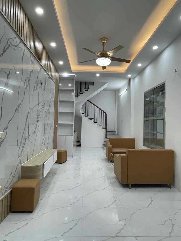 Nhà khu vực Hoàng Văn Thái - DT 25m2 - Giá 6.7 tỷ có thương lượng